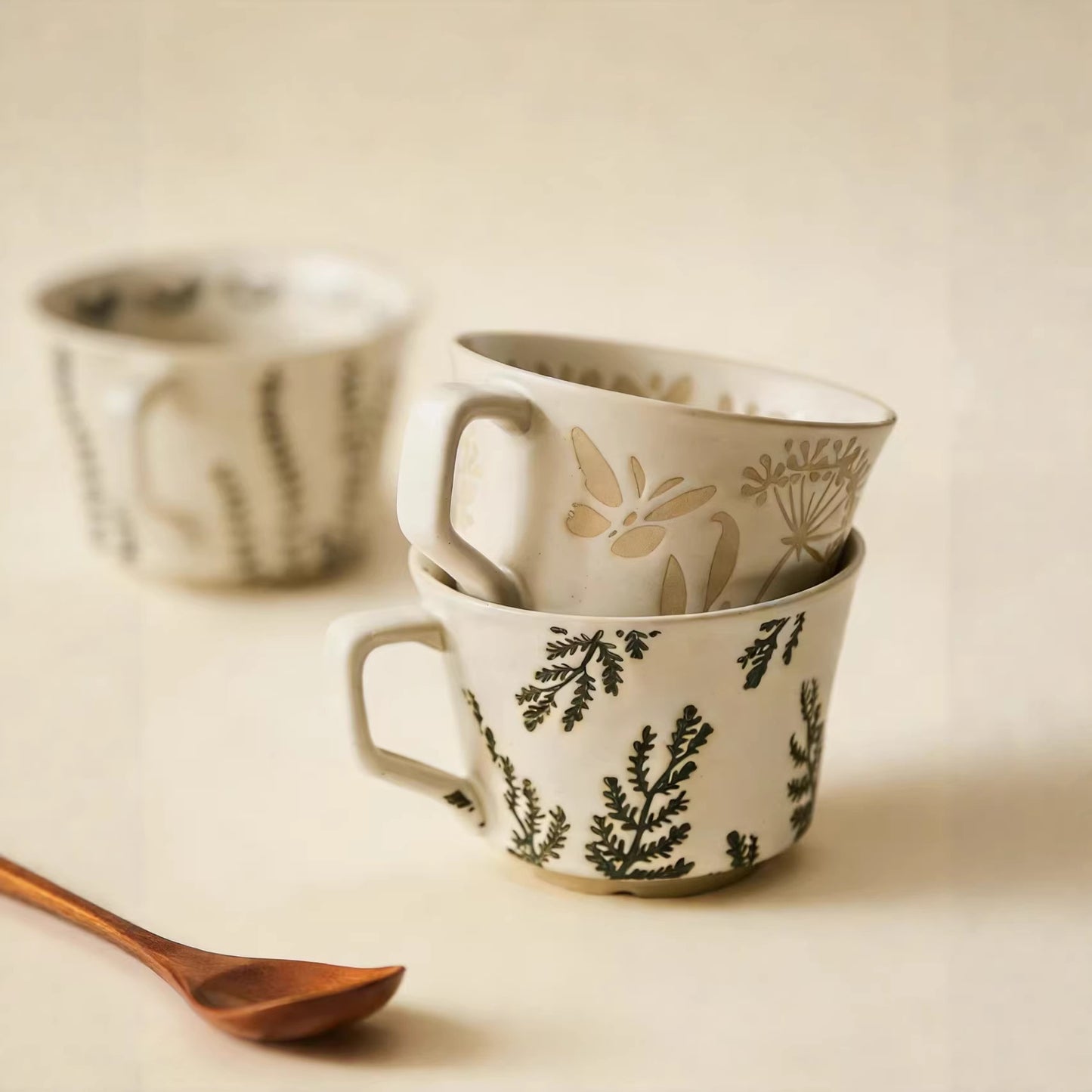 Leaf Pattern Ceramic Mug, Vintage Botanical Coffee Cup, 450ml